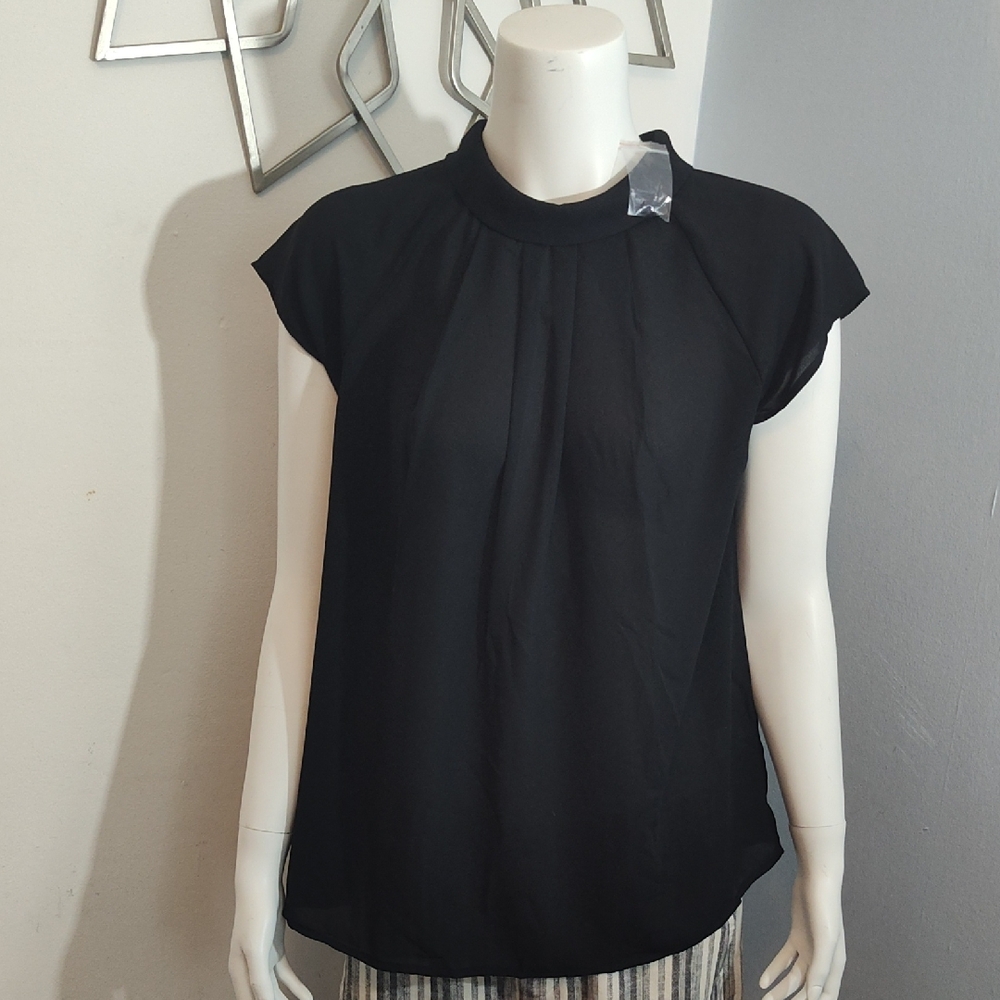 Fun 2 Fun Elegant Black Women's Top
